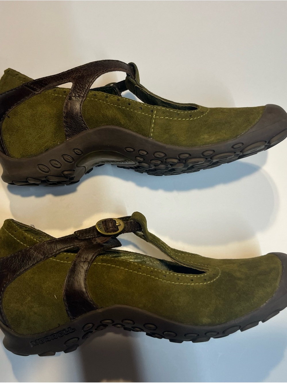 Merrell Olive Green Suede T-Strap Casual Flats